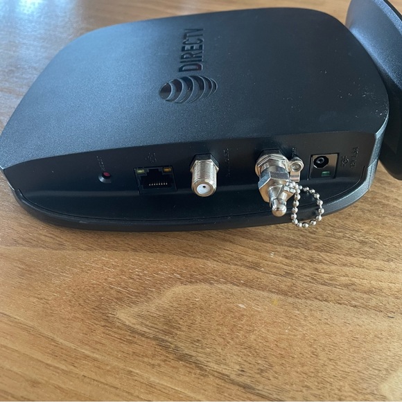 Direct TV modem/router - Picture 3 of 9